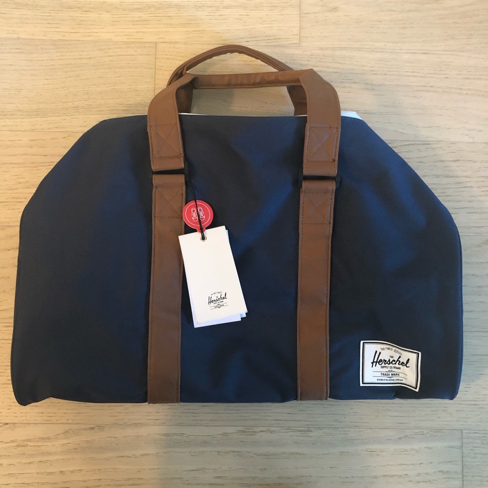 NEW Herschel Supply Co Weekender Bag Novel Duffle